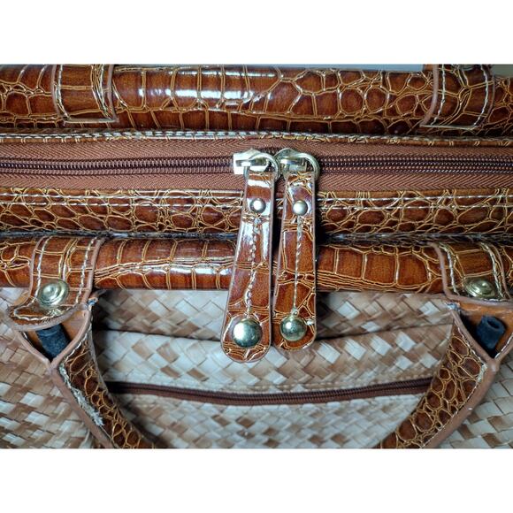 Samantha Brown Croco-Embossed Dowel Travel Bag Tote Work Weekender CARAMEL BEIGE - Picture 15 of 16